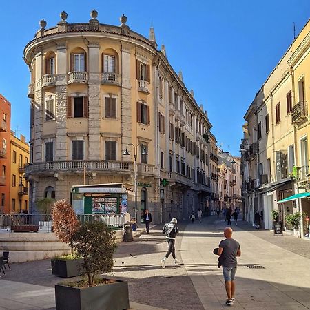 Pley Cagliari Boutique Rooms المظهر الخارجي الصورة