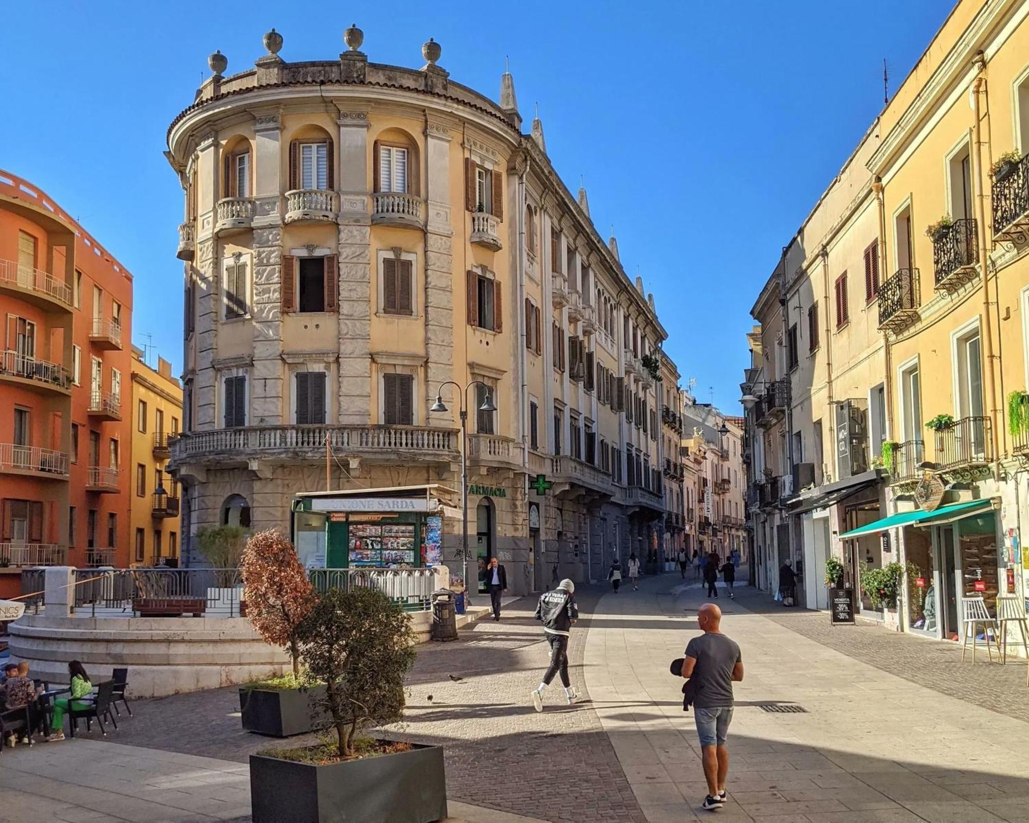 Pley Cagliari Boutique Rooms المظهر الخارجي الصورة